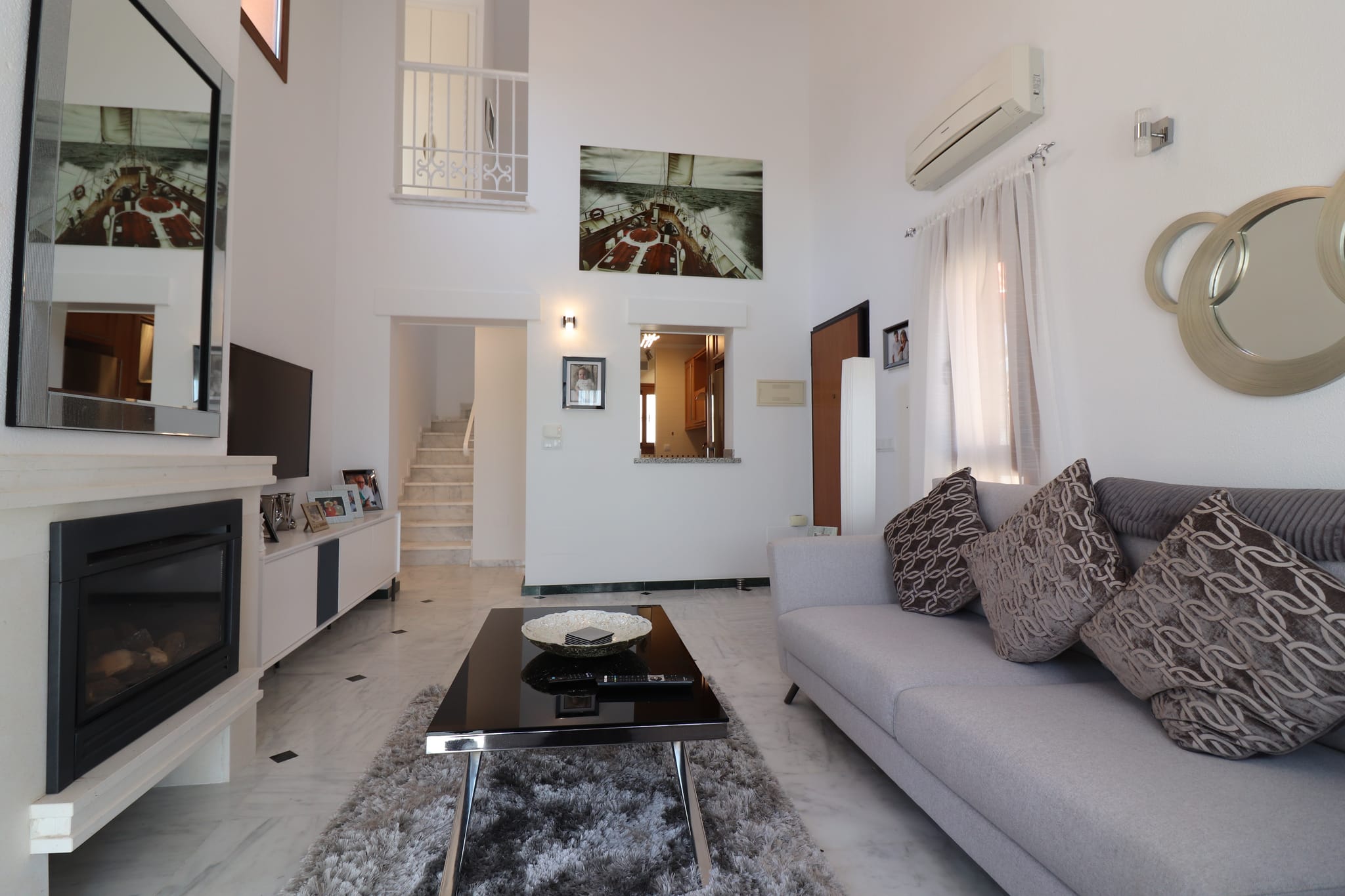 Venta. Villa en Algorfa