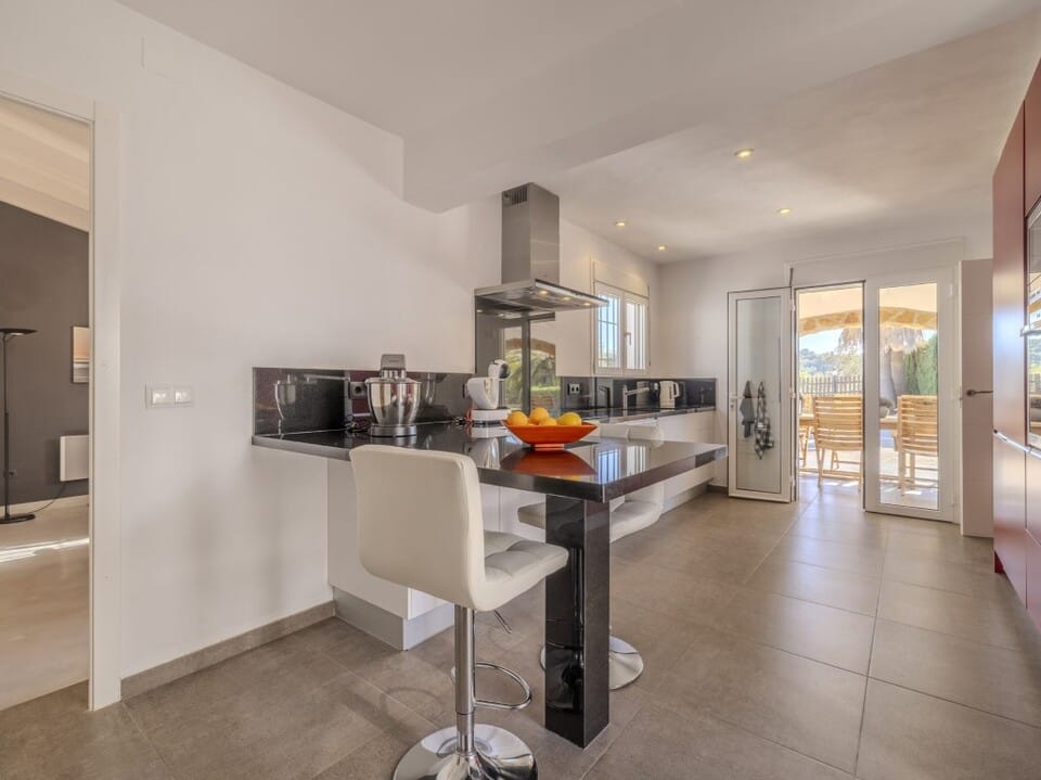 Verkoop. Villa in Javea