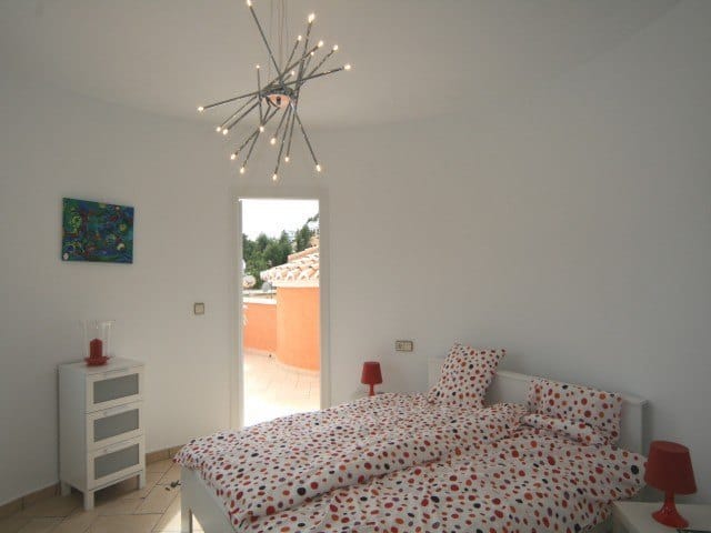 Neubau-Villa mit Meerblick zu Verkaufen in Javea