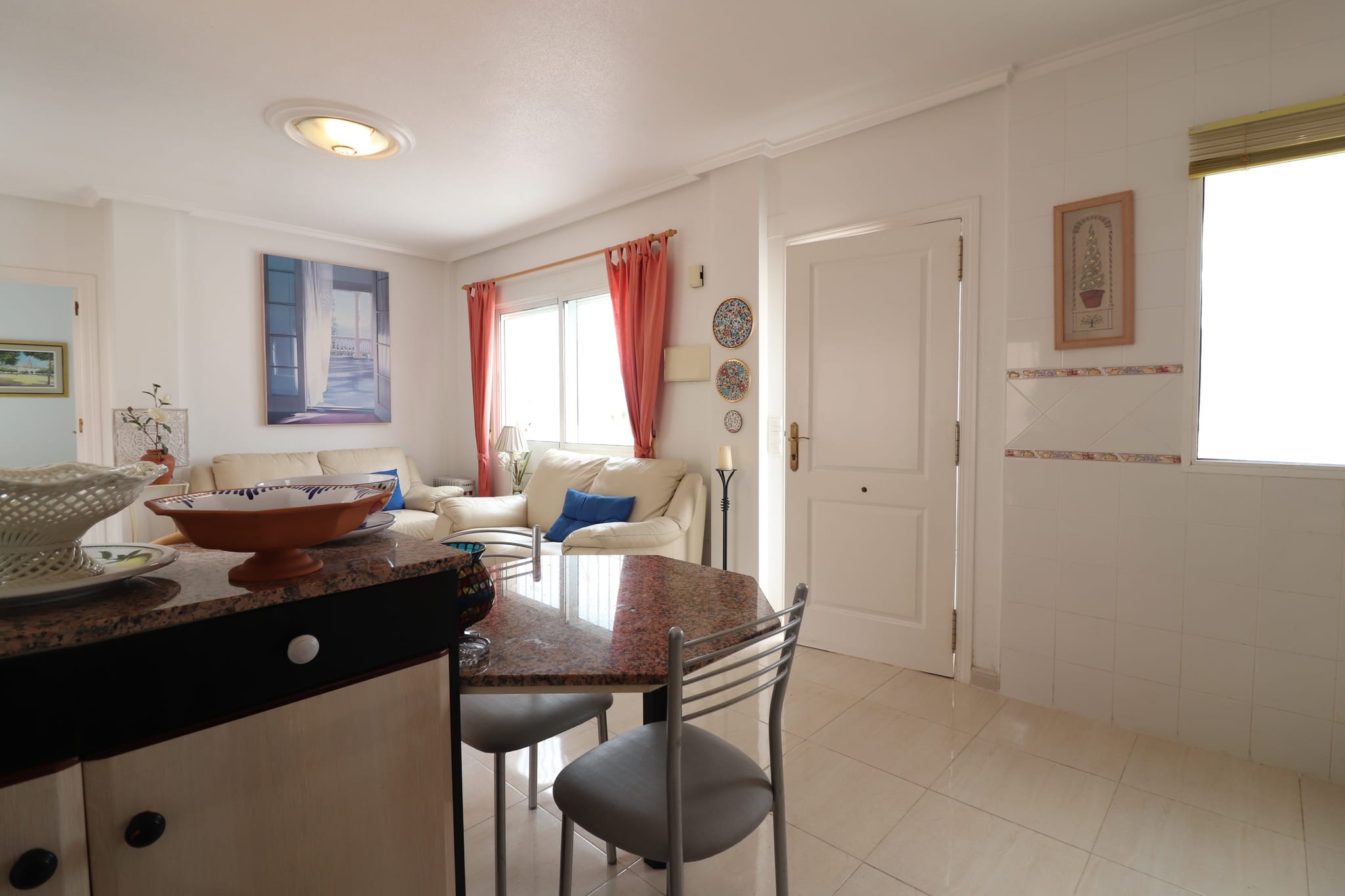 Venta. Townhouse en Benimar