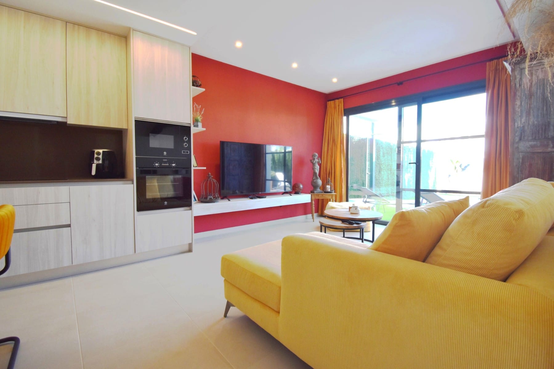 Venta. Villa en Benijofar