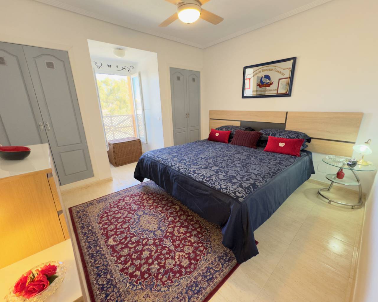 Venta. Villa en Los Montesinos