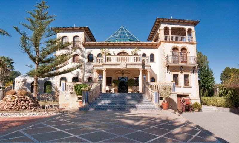 For Sale. Villa in Orihuela Costa
