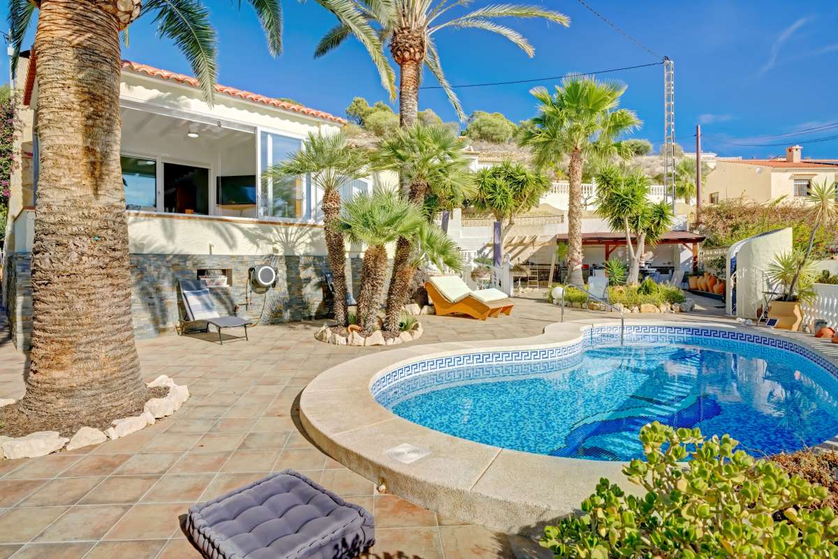 For Sale. Villa in