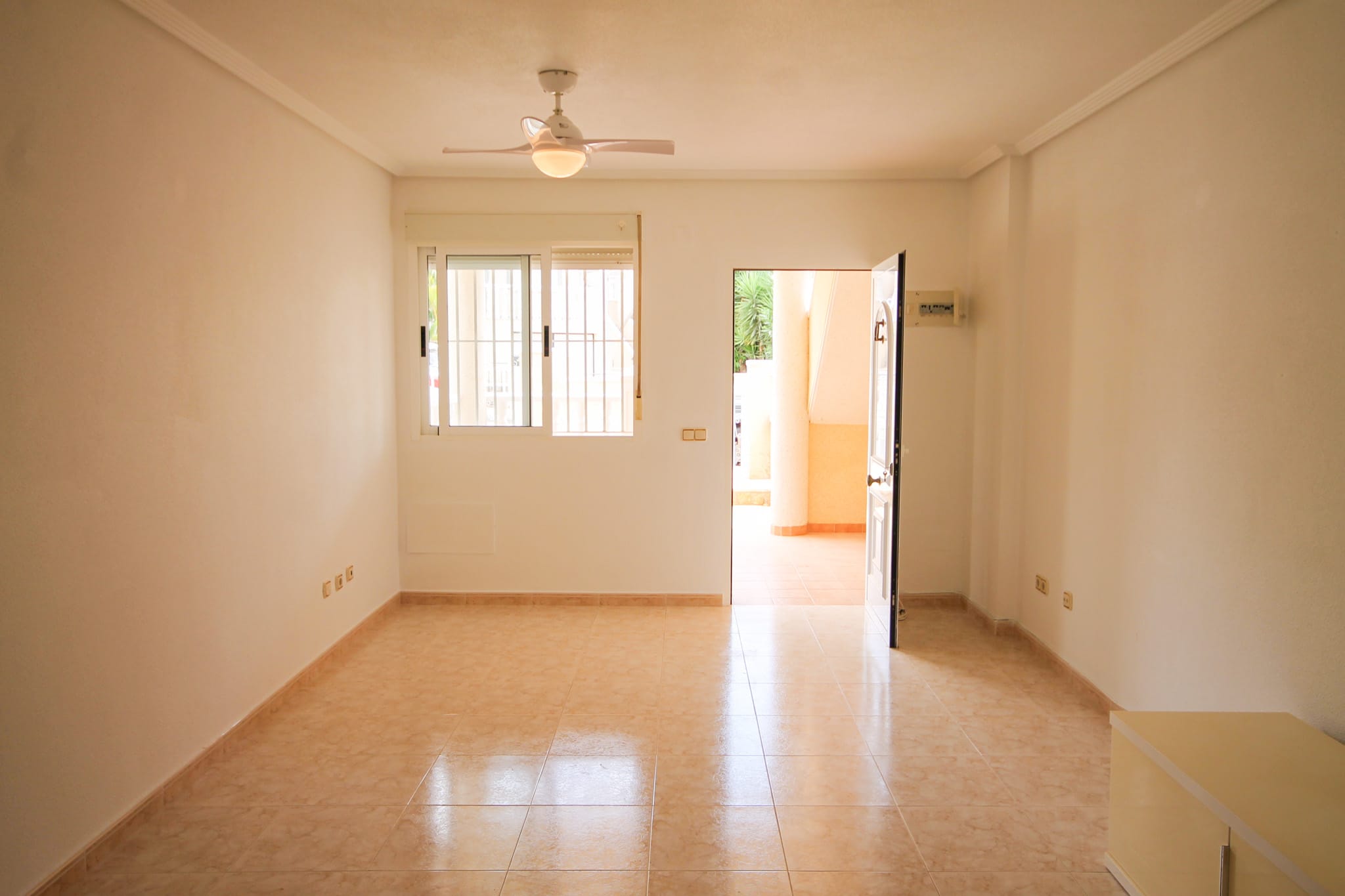 Venta. Apartment en San Miguel de Salinas