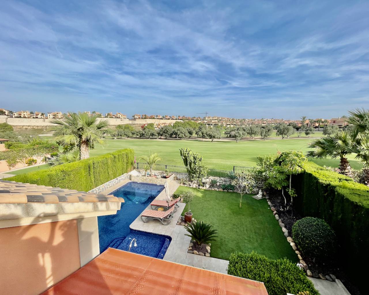 Venta. Villa en Algorfa