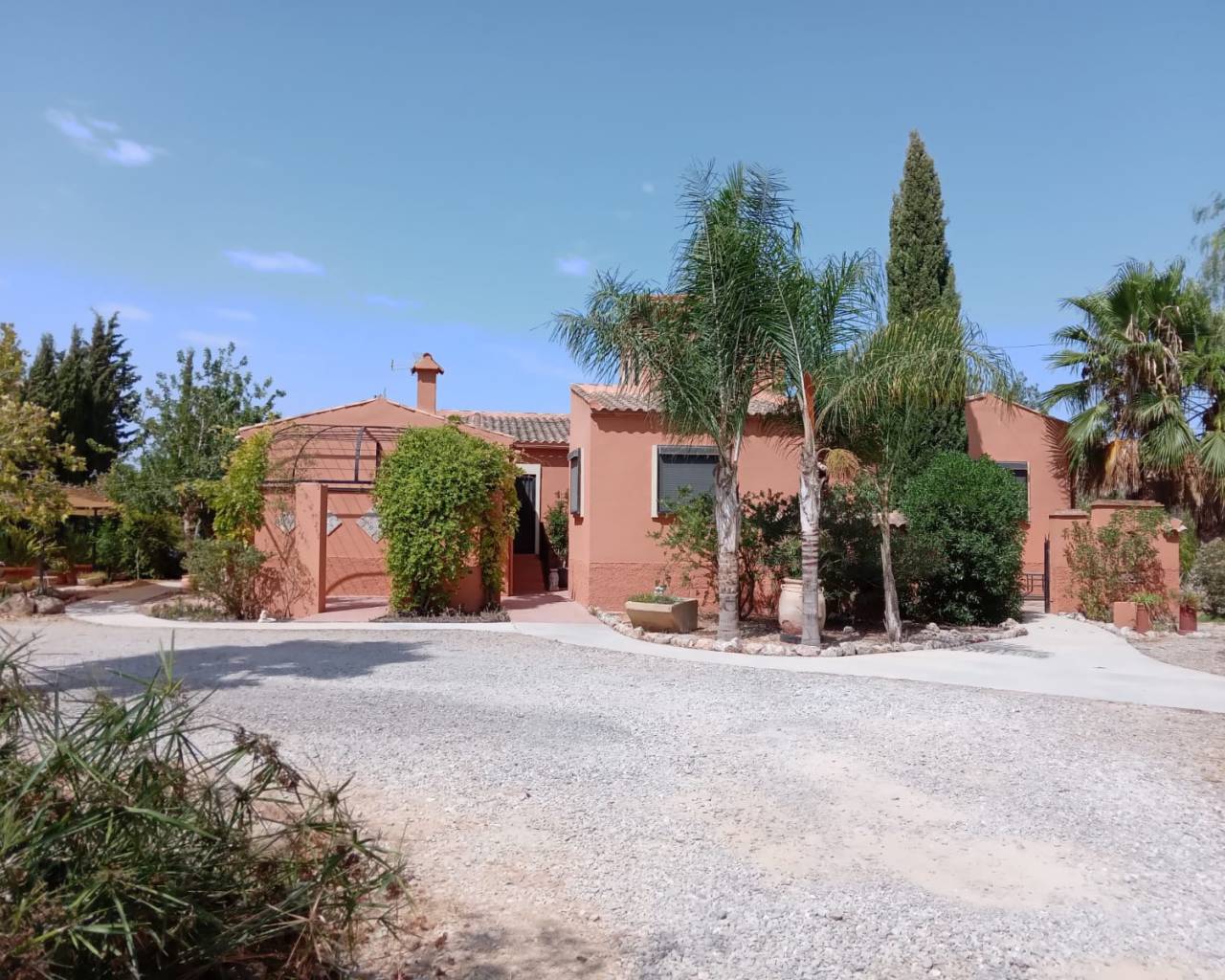 Venta. Villa en Catral