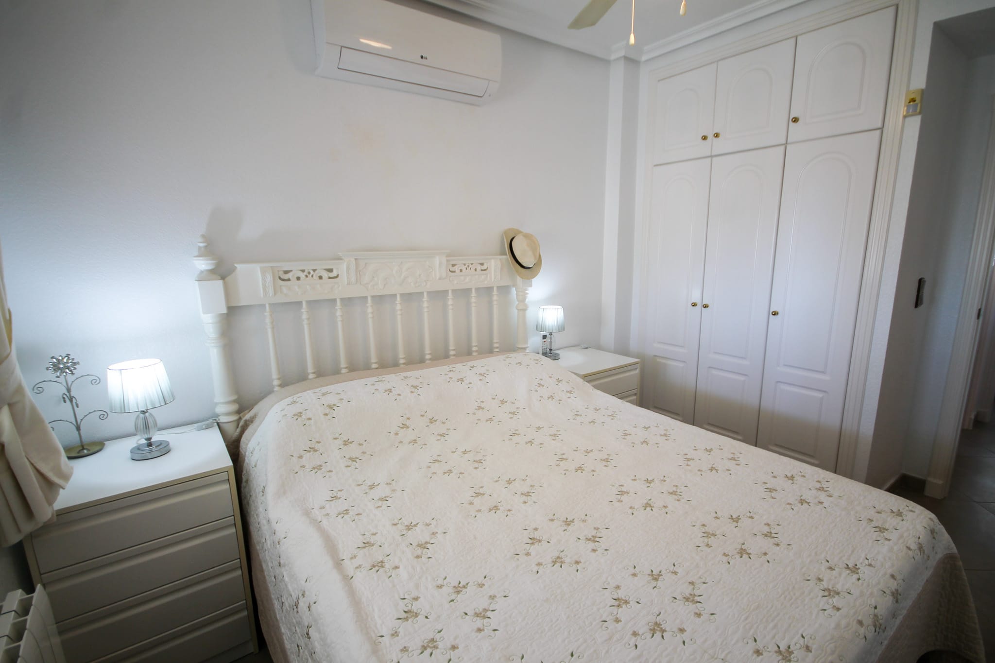 Venta. Villa en San Miguel de Salinas