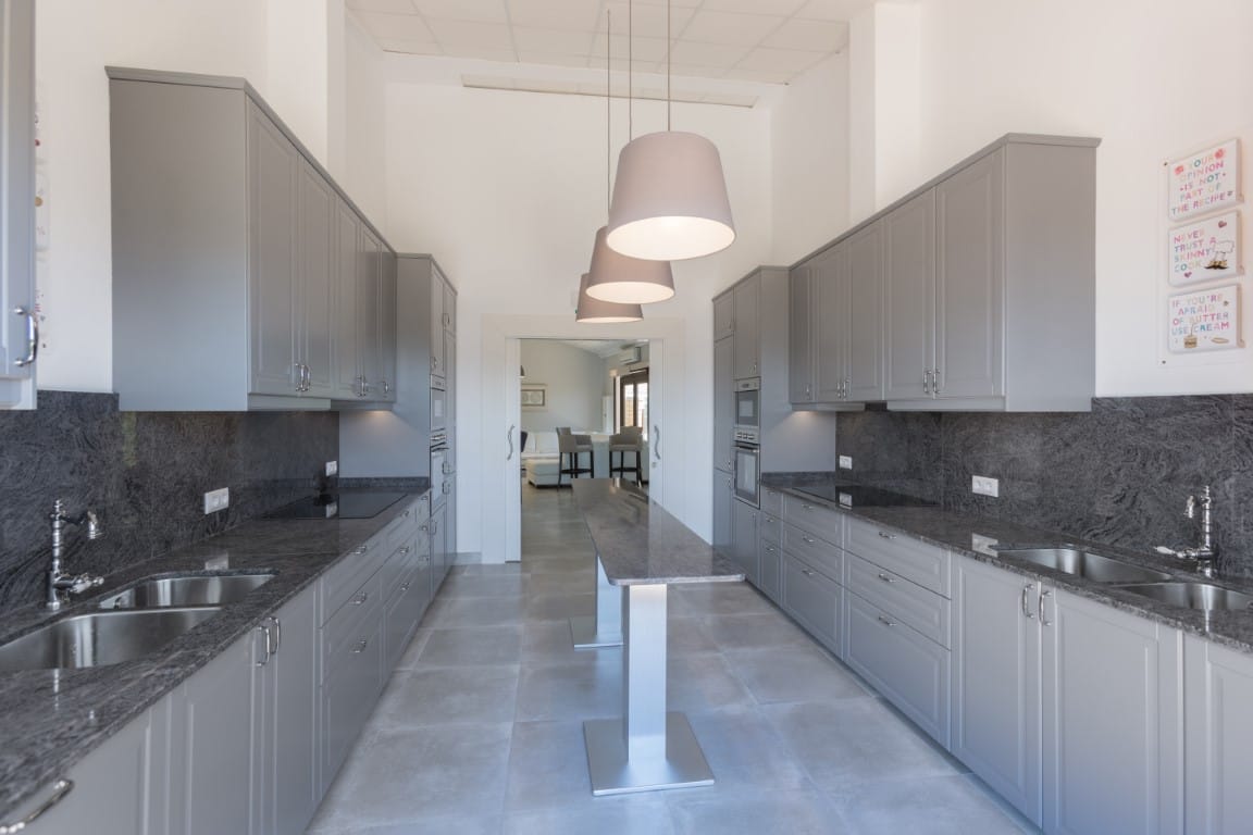 Venta. Commercial Unit en Javea