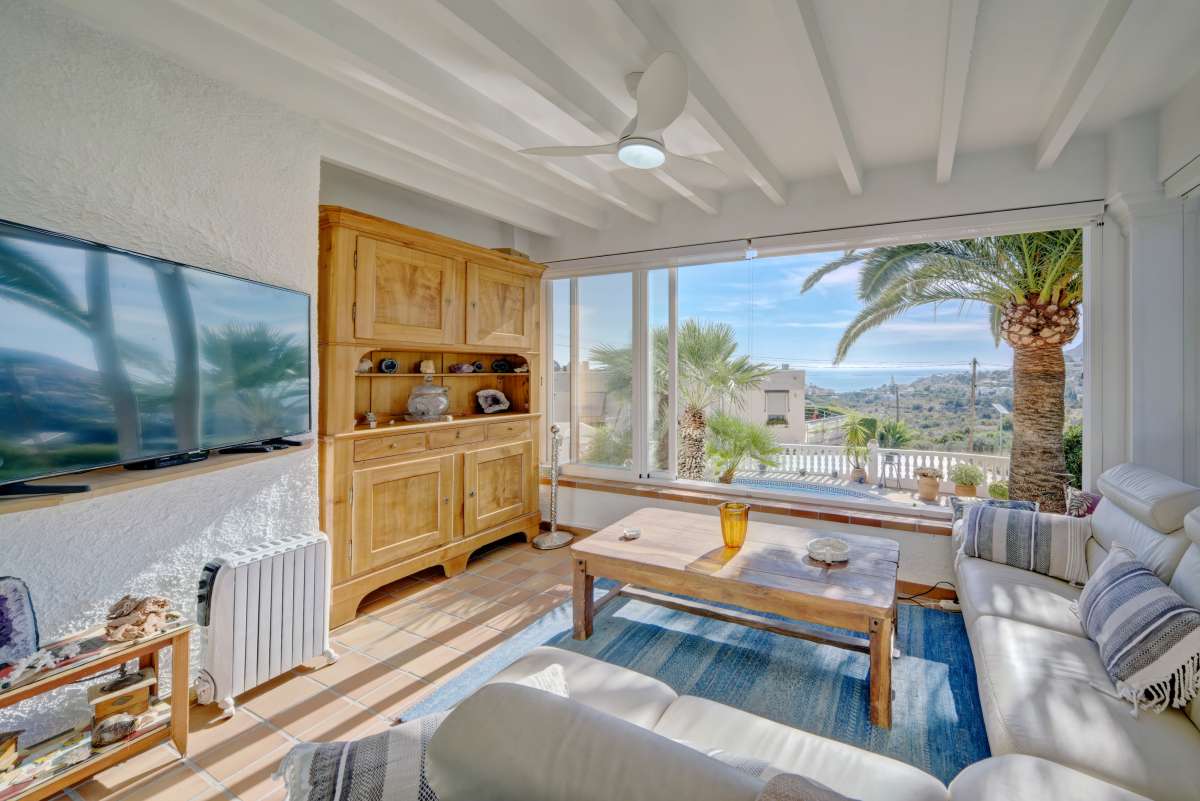 For Sale. Villa in