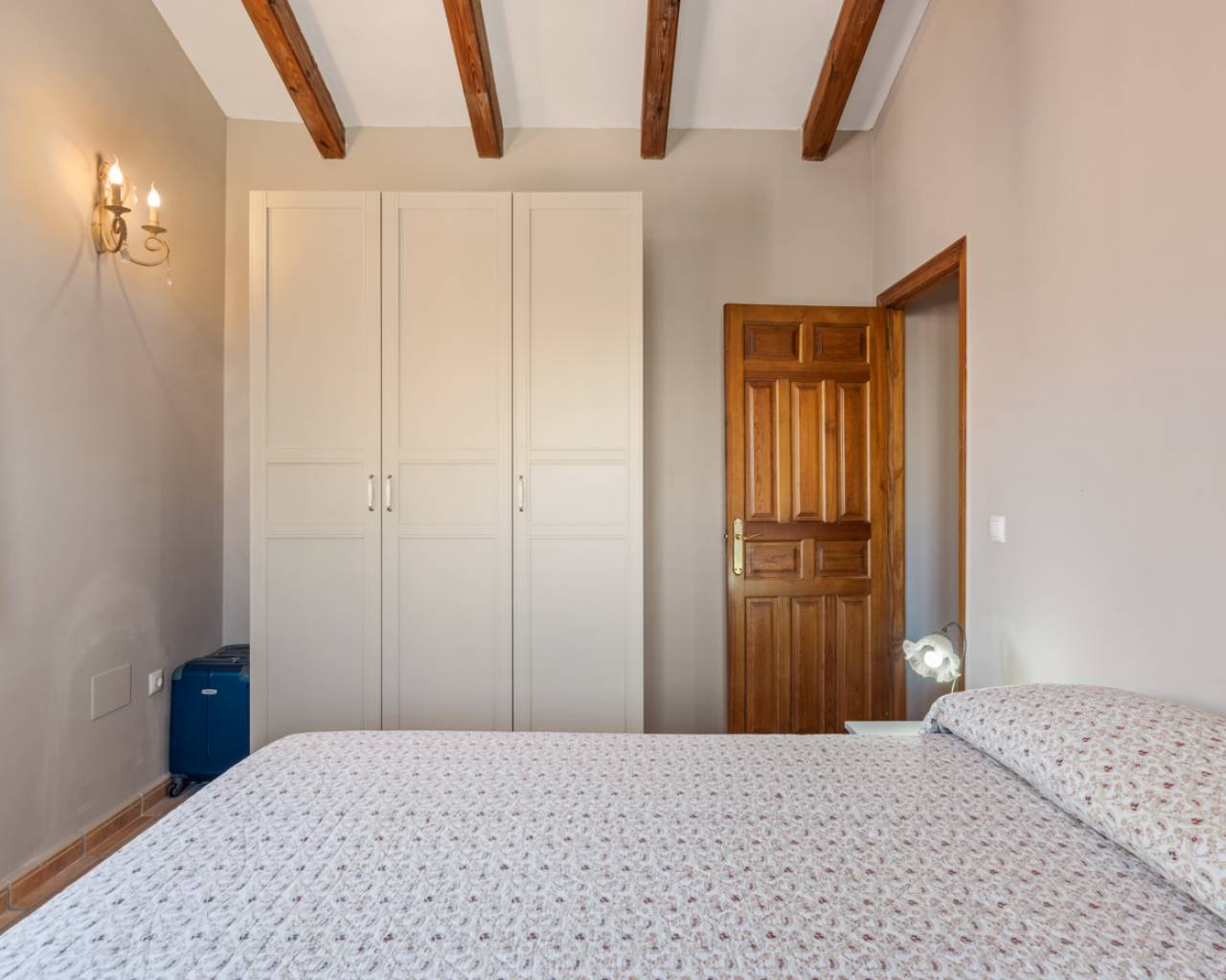 Venta. Villa en Catral