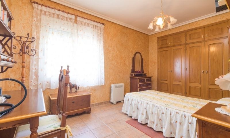 For Sale. Villa in Crevillente