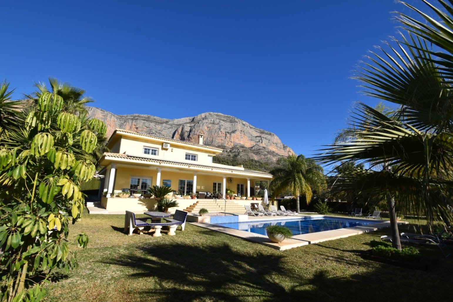 CC23-16849 - Luxe villa te koop in Javea