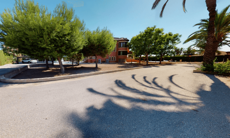 Venta. Villa en Elche