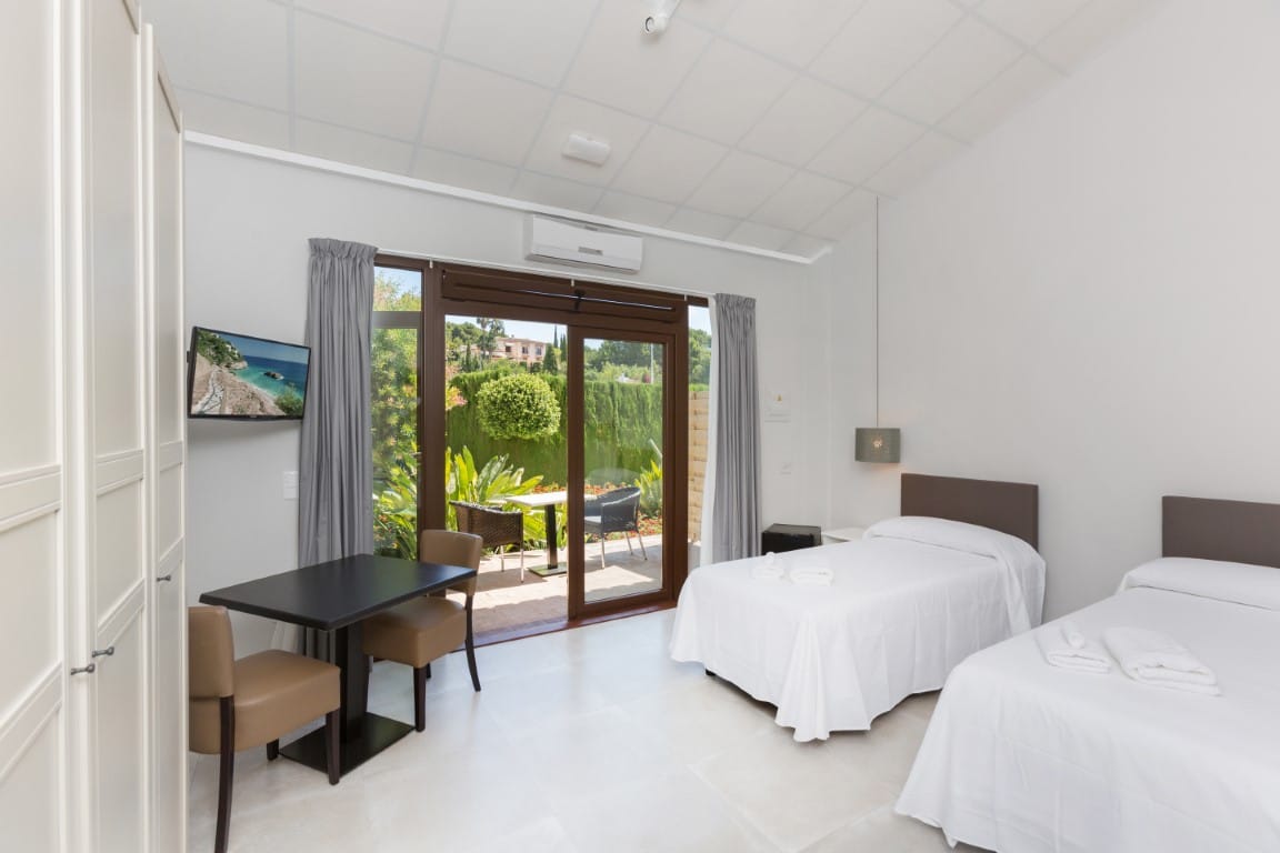 Venta. Commercial Unit en Javea