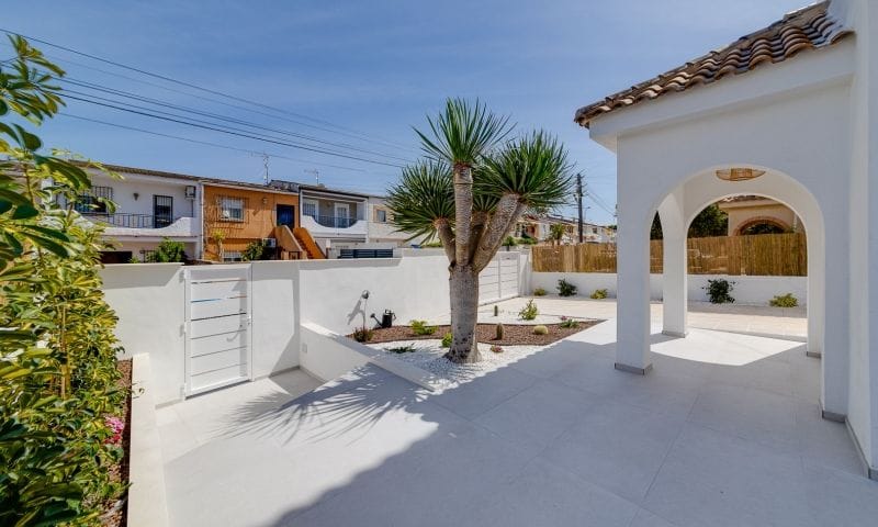 Venta. Villa en Torrevieja