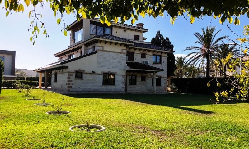 For Sale. Villa in Orihuela Costa