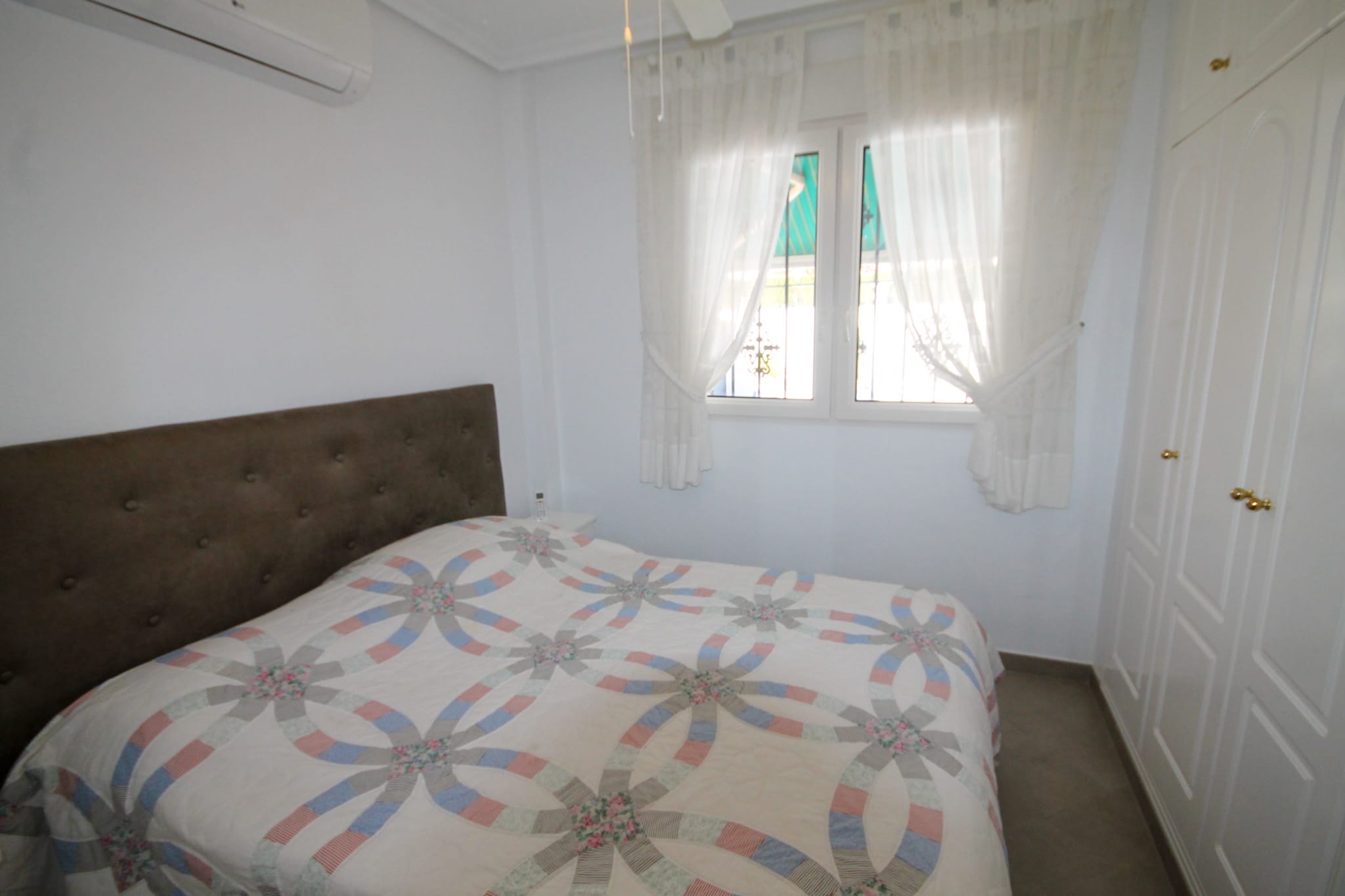 Venta. Villa en San Miguel de Salinas