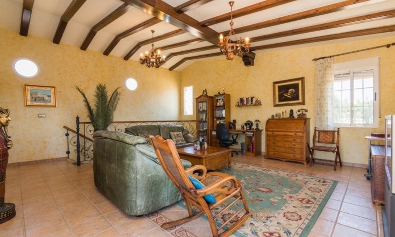 For Sale. Villa in Crevillente