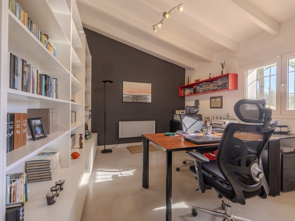 Verkoop. Villa in Javea