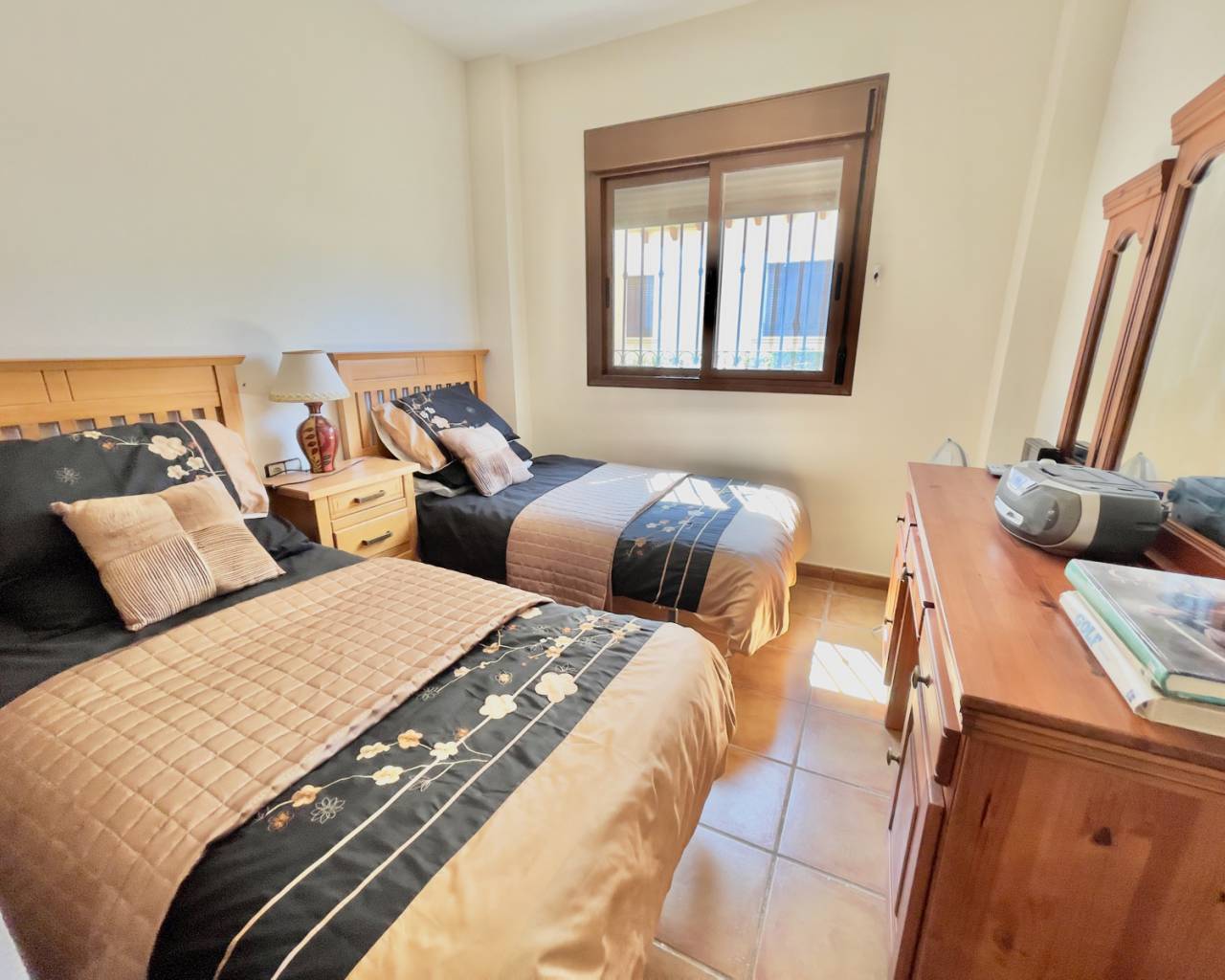 Venta. Villa en Algorfa