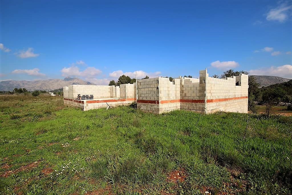 For Sale. Plot in Parcent