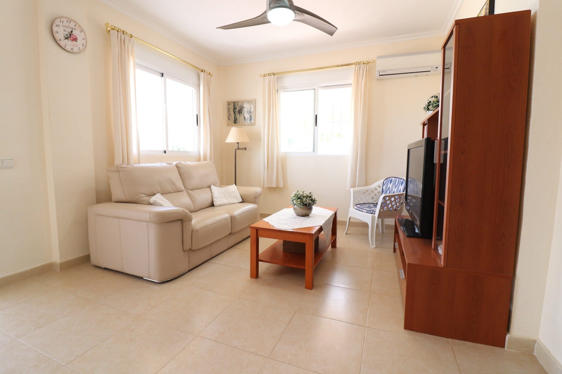 For Sale. Villa in Algorfa