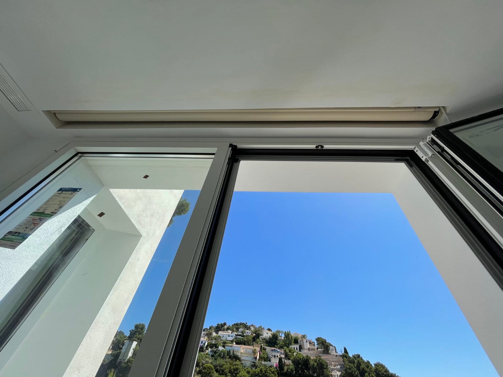 Moderne Villa mit Meerblick zu verkaufen in Benissa