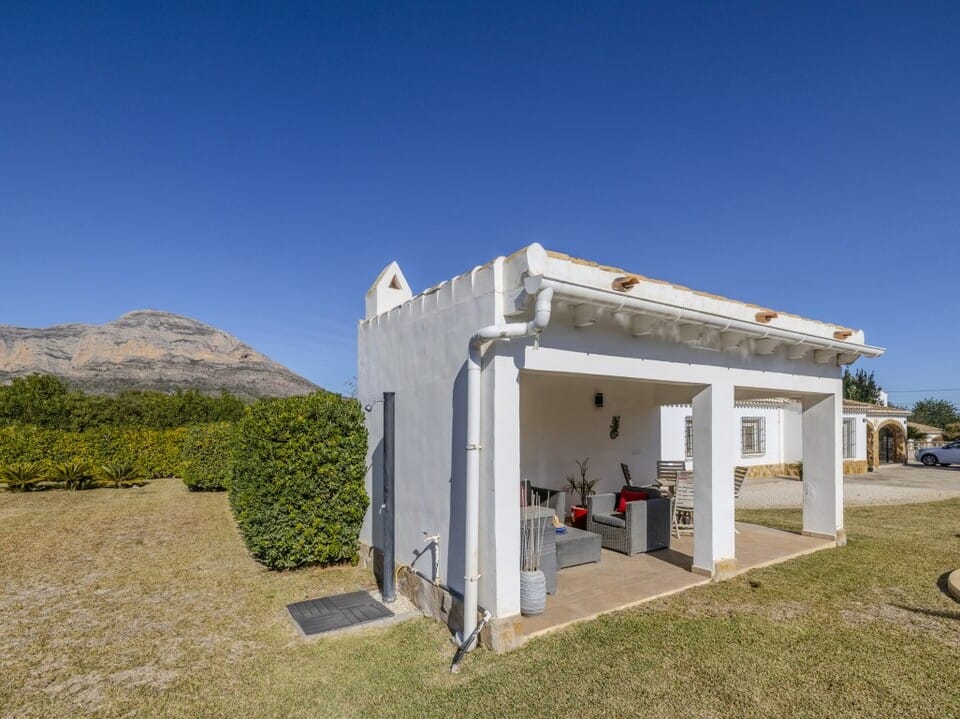 Verkoop. Villa in Javea