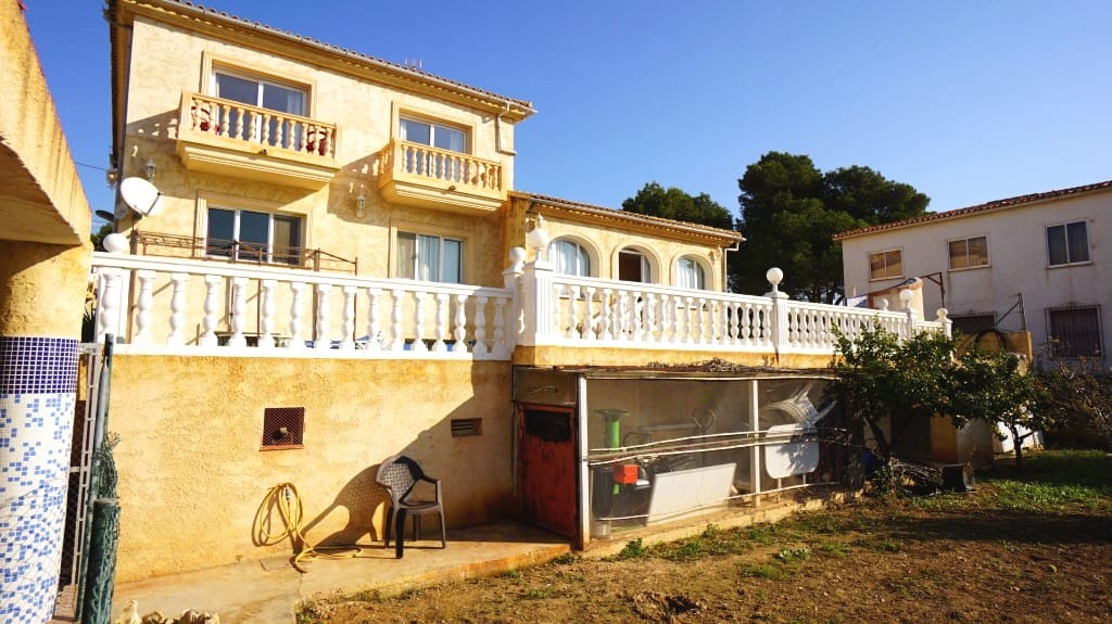 Venta. Villa en Calpe