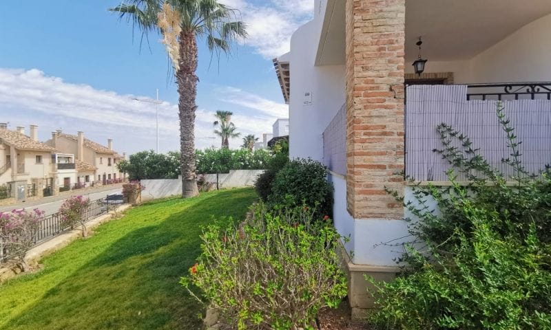 Venta. Villa en Algorfa