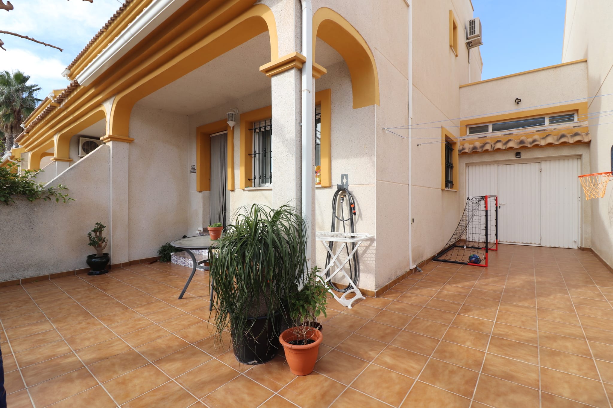 For Sale. Townhouse in Daya Nueva