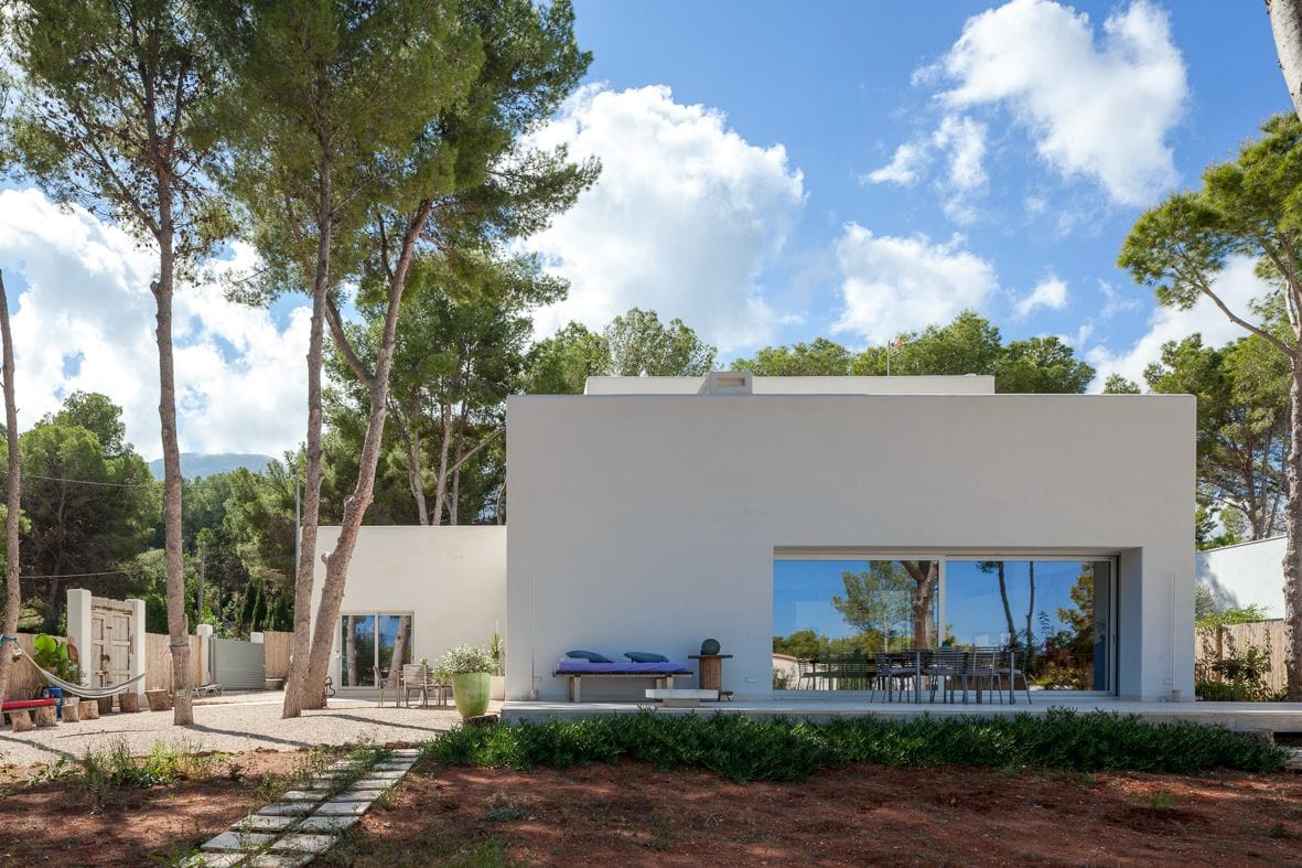 Modern villa in Las Rotas.