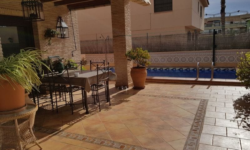 Venta. Villa en Torrevieja