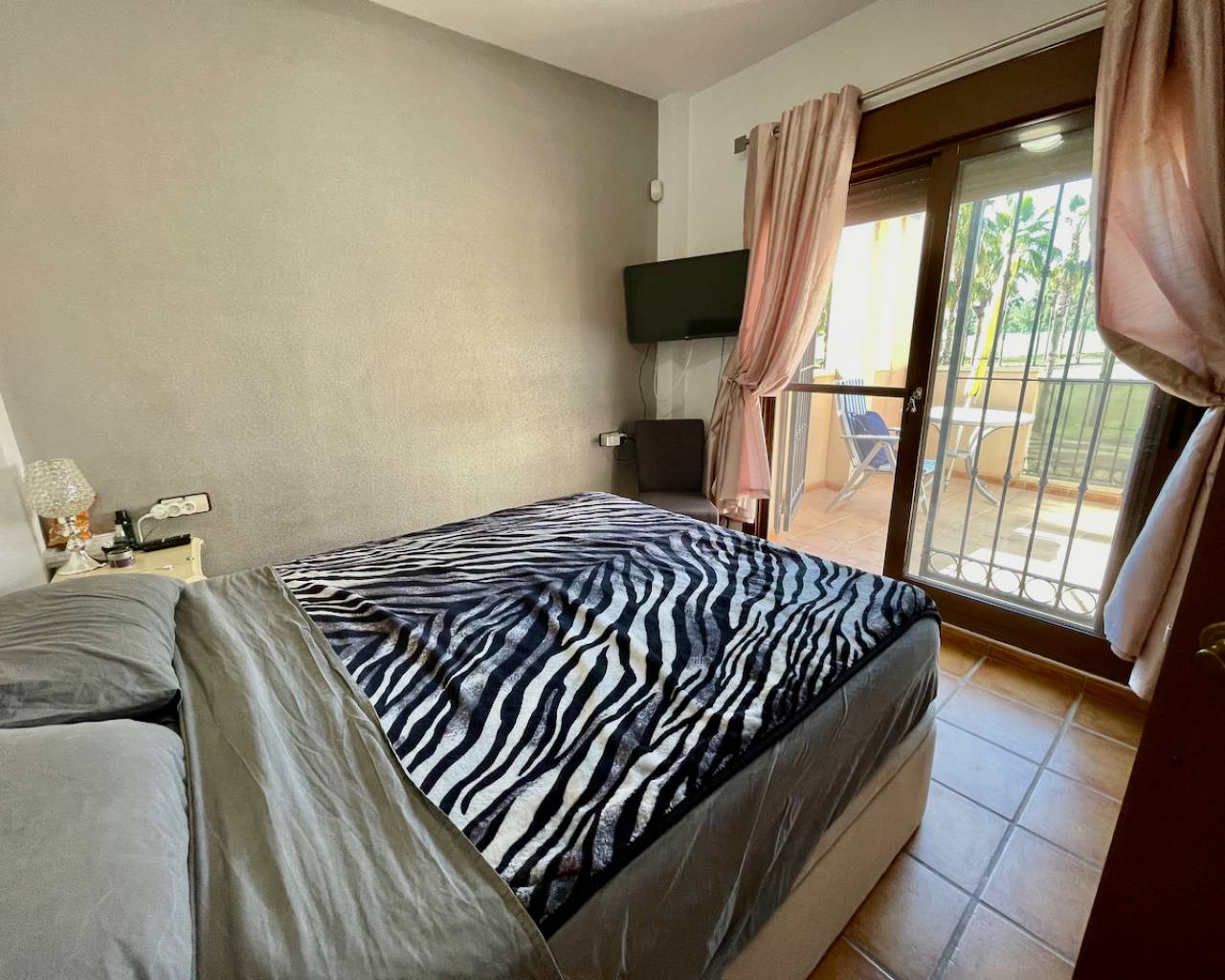 Venta. Villa en Algorfa