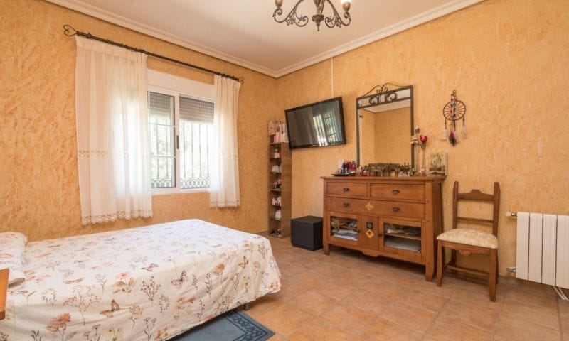 For Sale. Villa in Crevillente