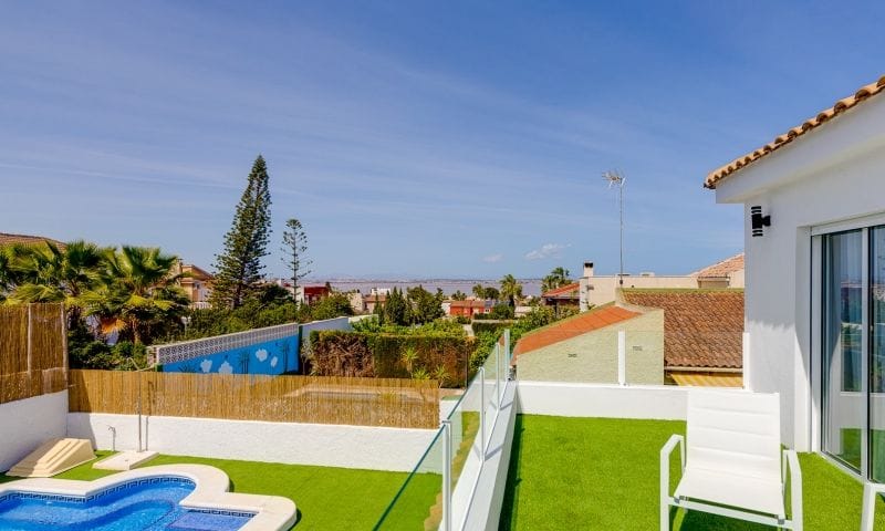 Venta. Villa en Torrevieja