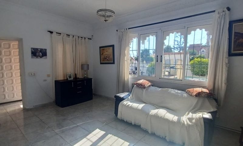 Verkauf. Villa in Torrevieja