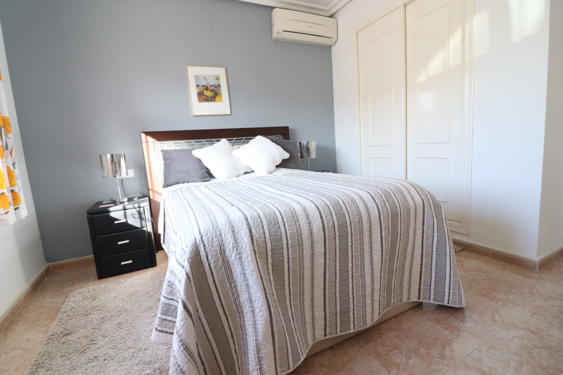 Venta. Villa en Algorfa