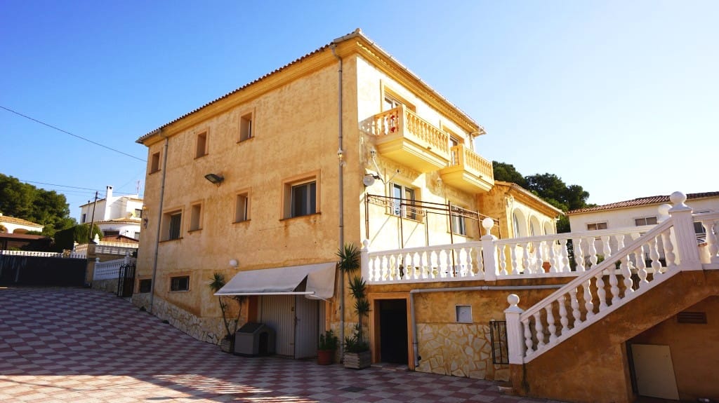 Venta. Villa en Calpe