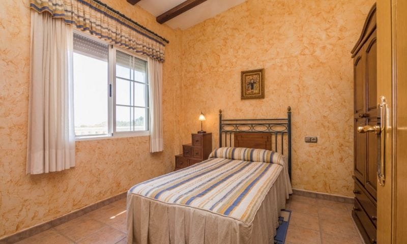 For Sale. Villa in Crevillente