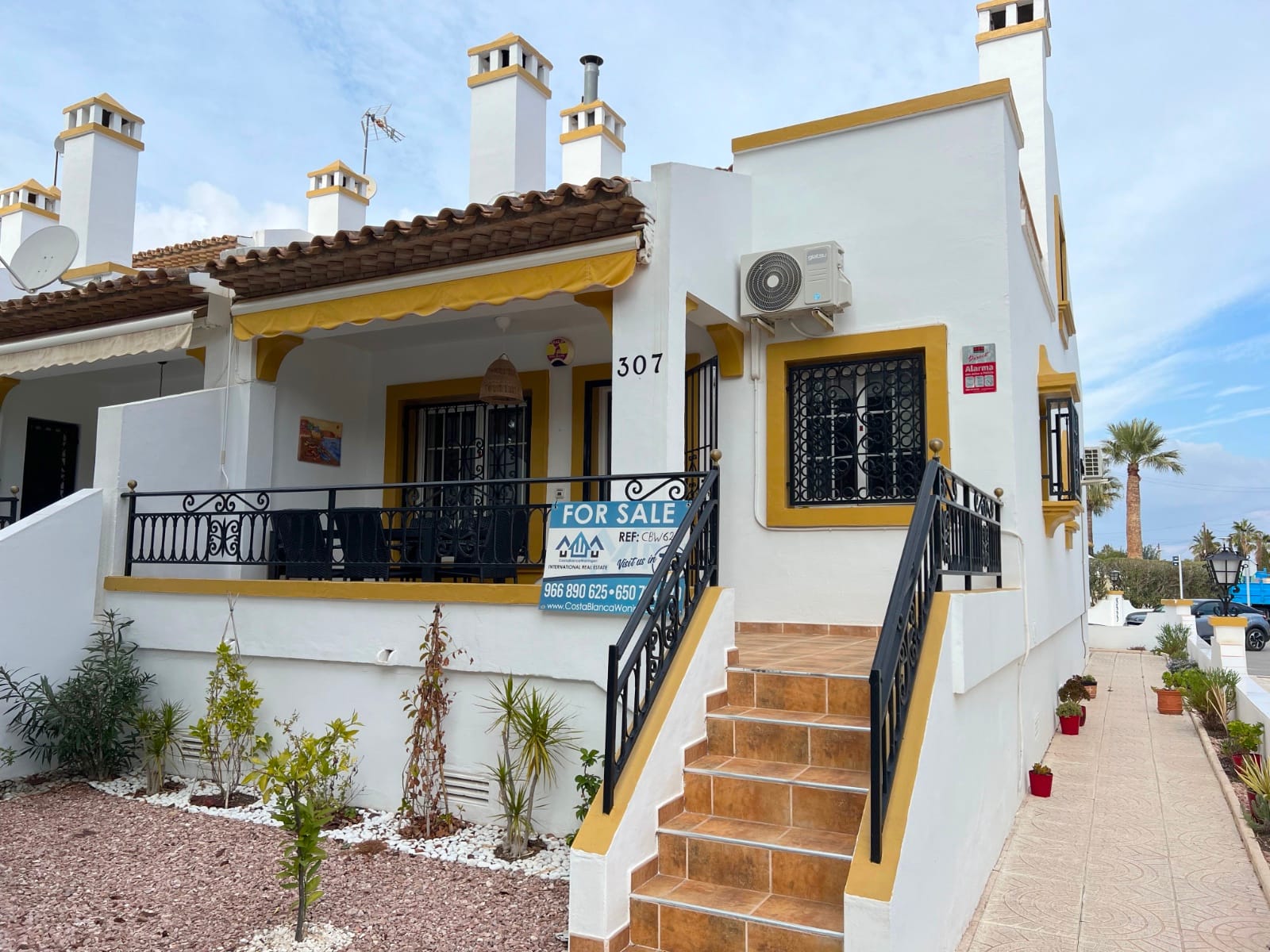 CBW-627 - Verkoop. Villa in Orihuela Costa