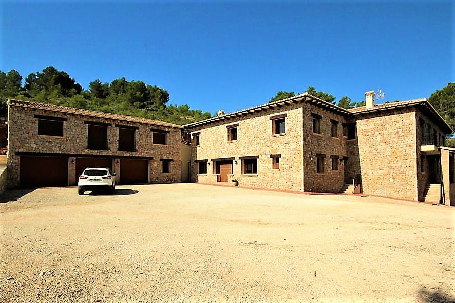For Sale. Villa in Lliber
