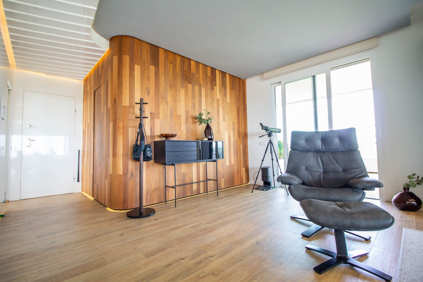 Venta. Apartment en Las Colinas Golf Resort