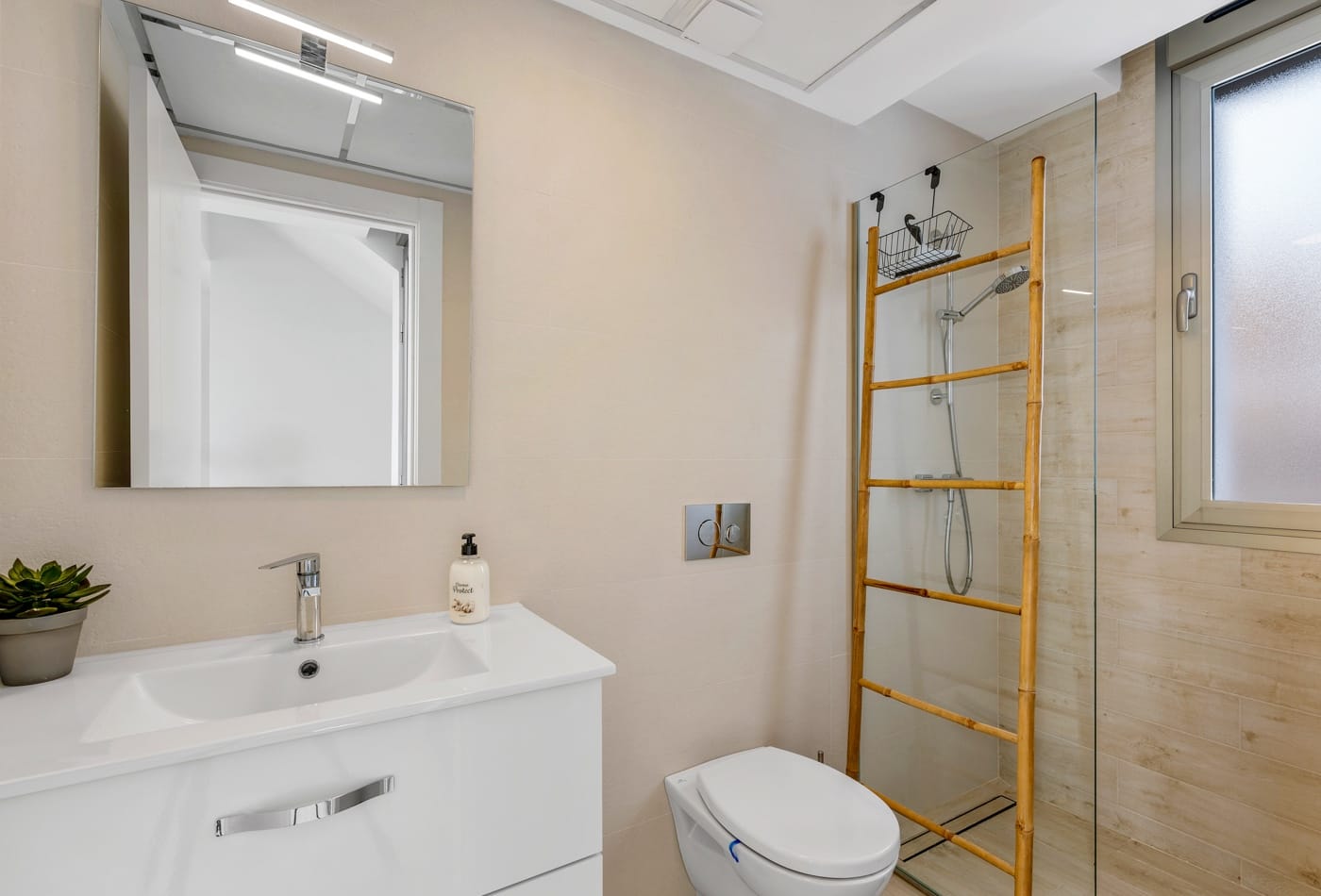 Venta. Villa en Orihuela Costa