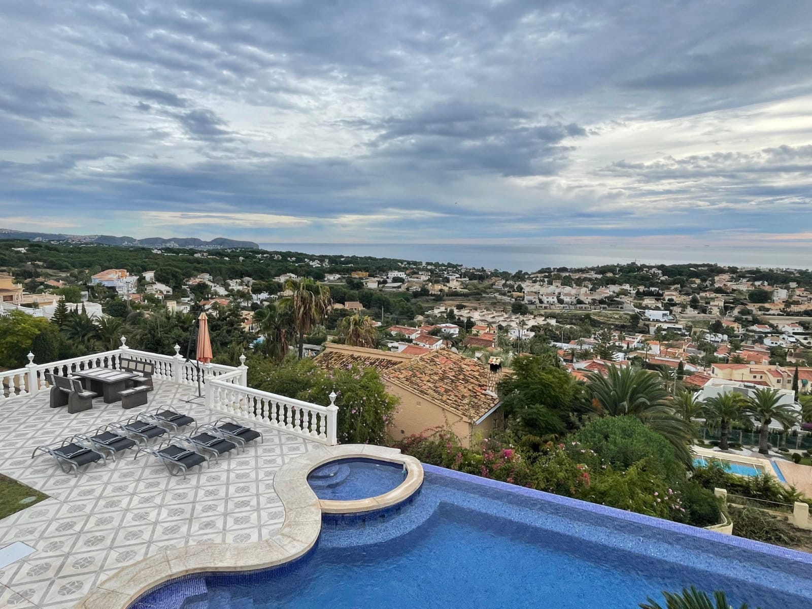 Villa de lujo con vista al mar en venta en Calpe