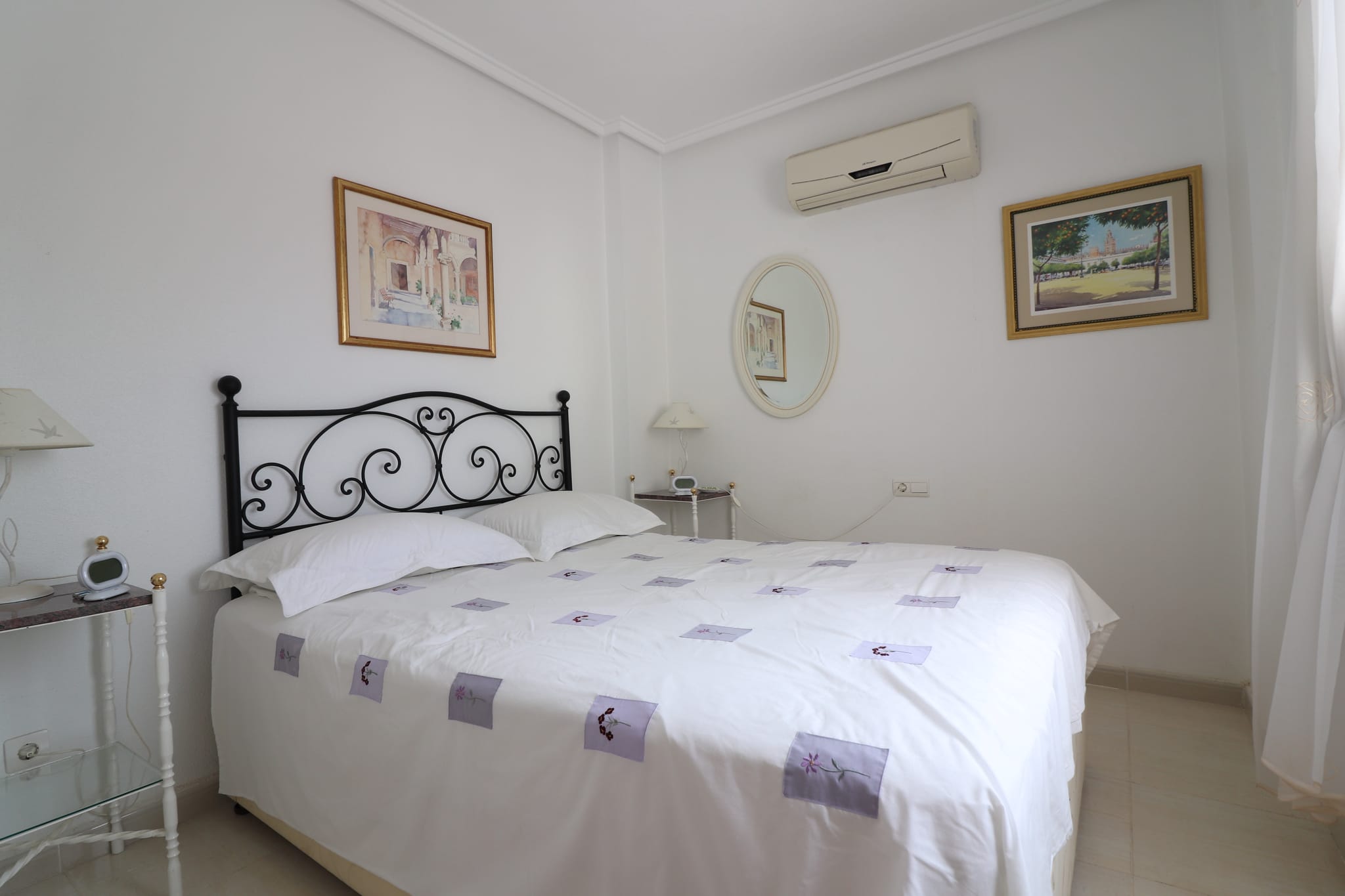 Venta. Townhouse en Benimar