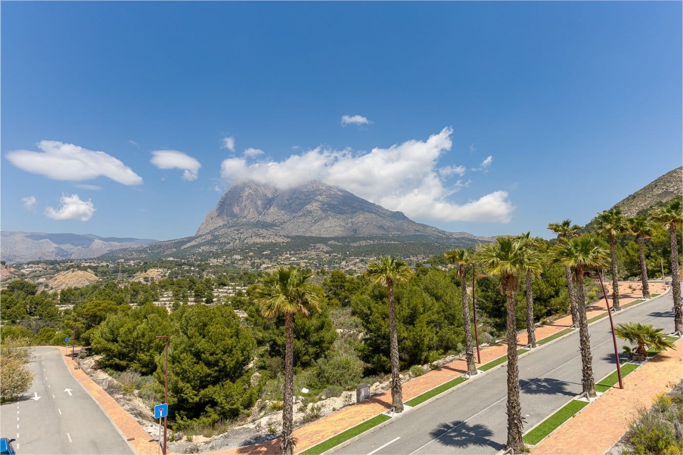 Venta. Villa en Finestrat