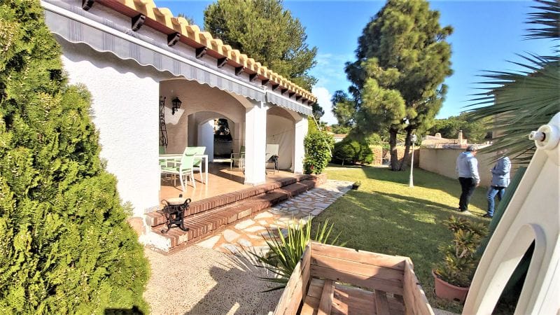 Venta. Villa en Torrevieja