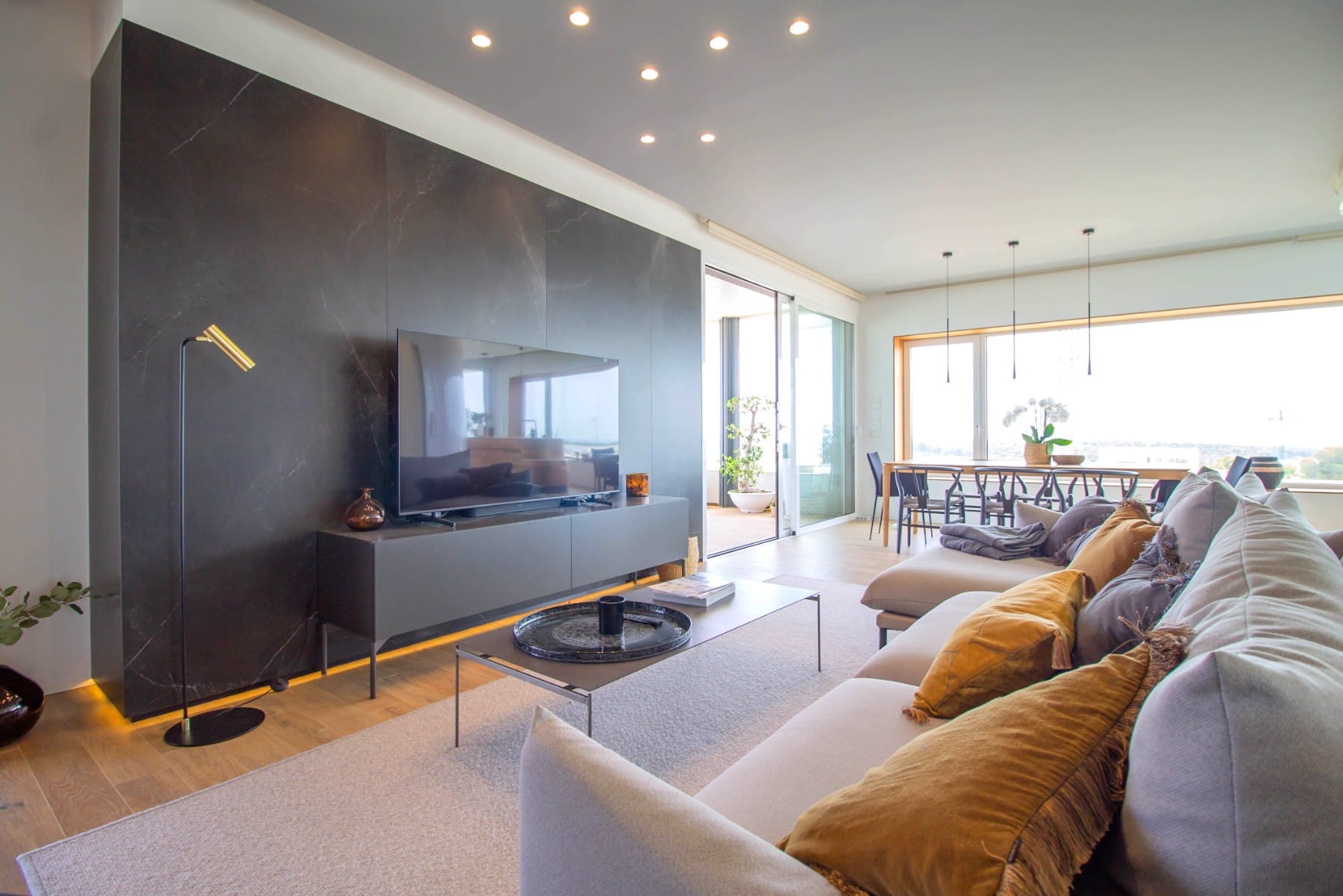 Venta. Apartment en Las Colinas Golf Resort